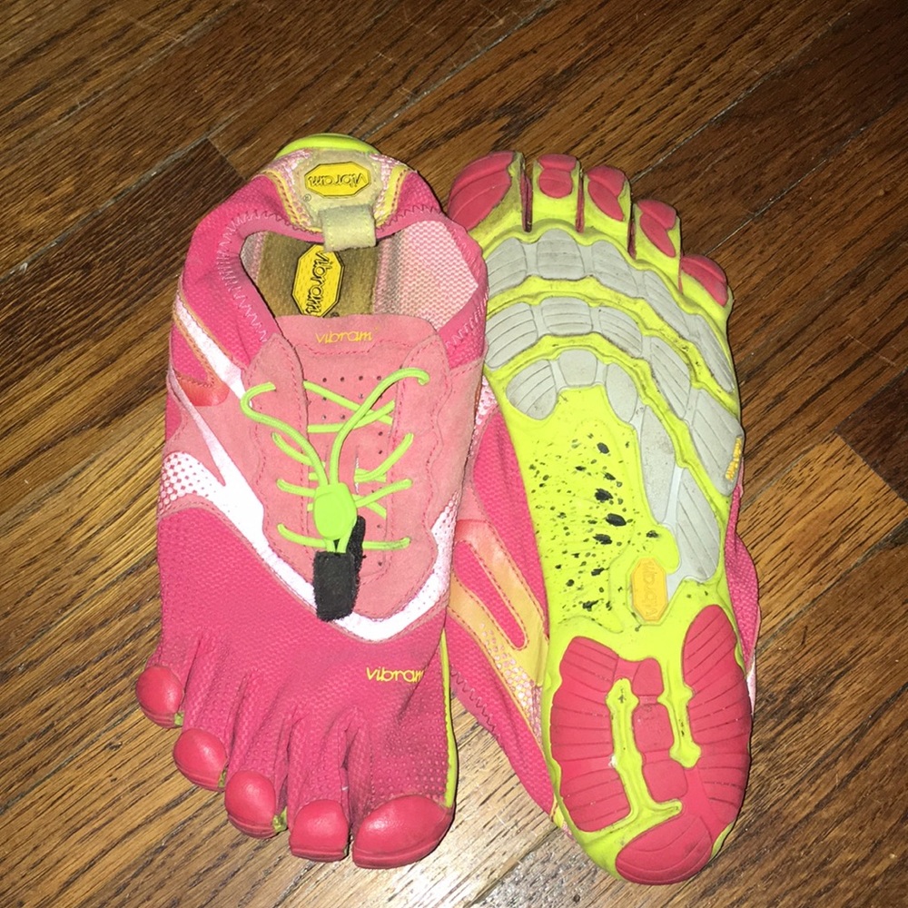 Vibram toe shoes
